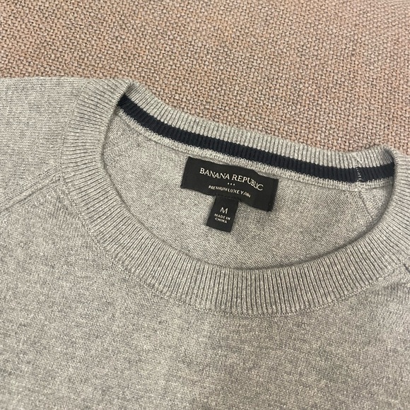 Banana Republic sweaters - Picture 2 of 7